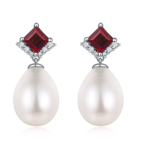 18K Gold Garnet Stud Diamond Pearl Earring