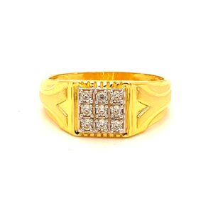 22k Gold corum gents ring