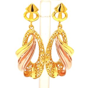 Esa Long gold Earrings