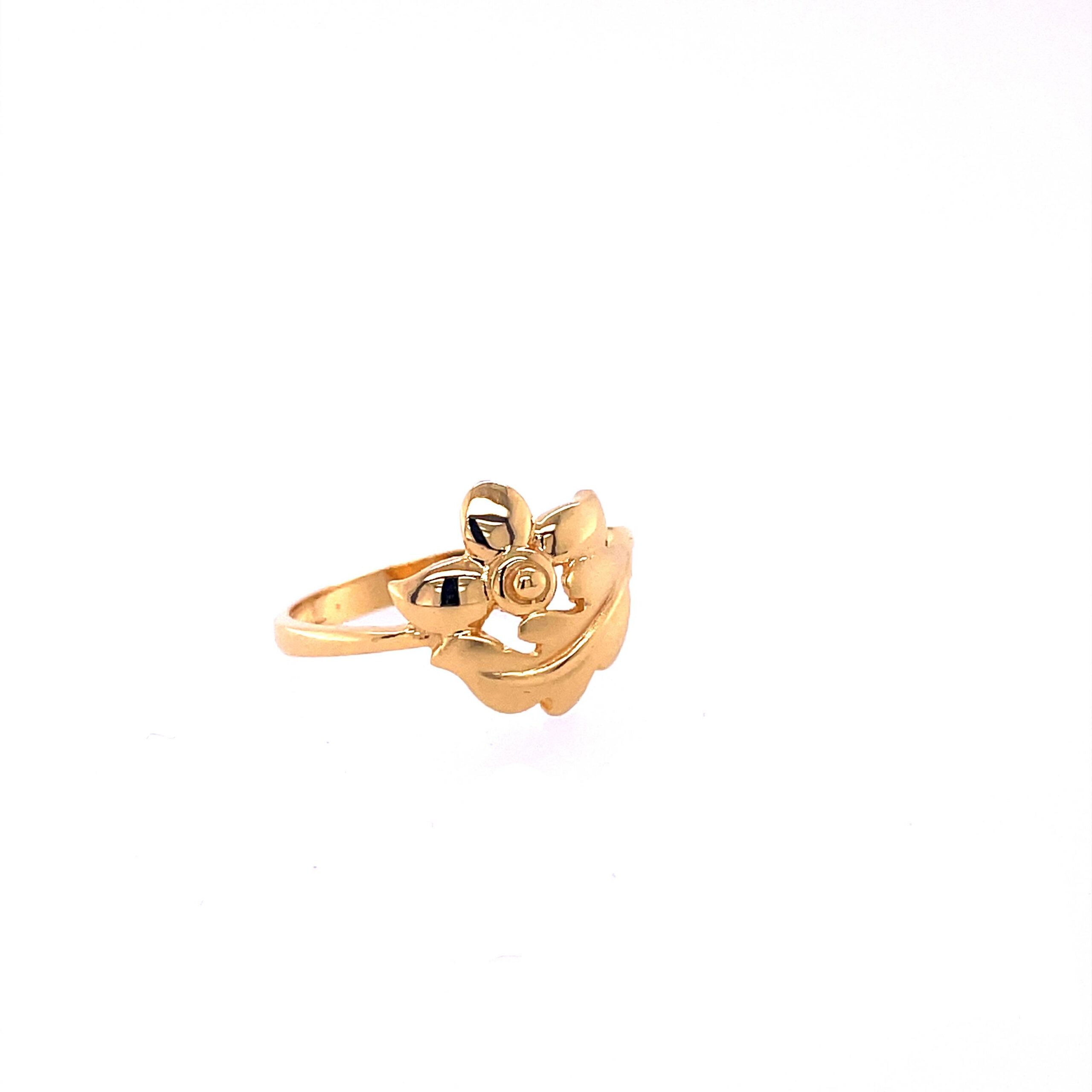 22k Gold Plain Flower n Petals Ring