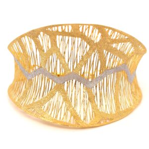 18K Gold Stunning Ladies Bracelet