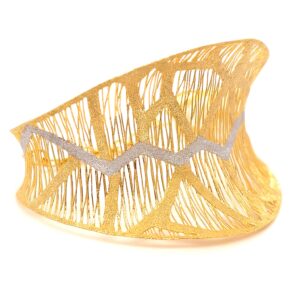 18K Gold Stunning Ladies Bracelet