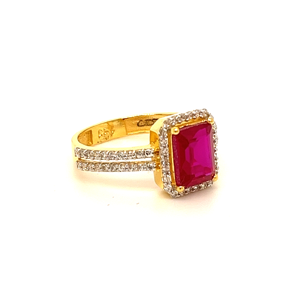22k Gold With CZ Big red Stone Ring - Image 2