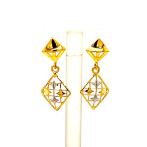 22k Yellow Gold Ultra Light Weight  Stunning Earrings