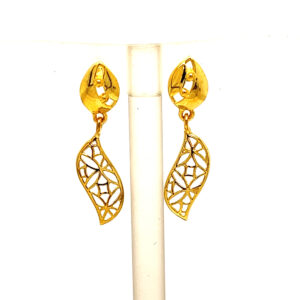 22k Yellow Gold Ultra Light Weight  Beautiful Earrings