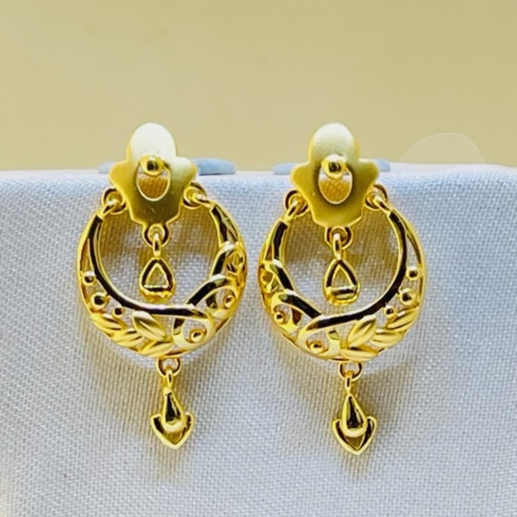 22k yellow gold traditional chandbali plain earrings