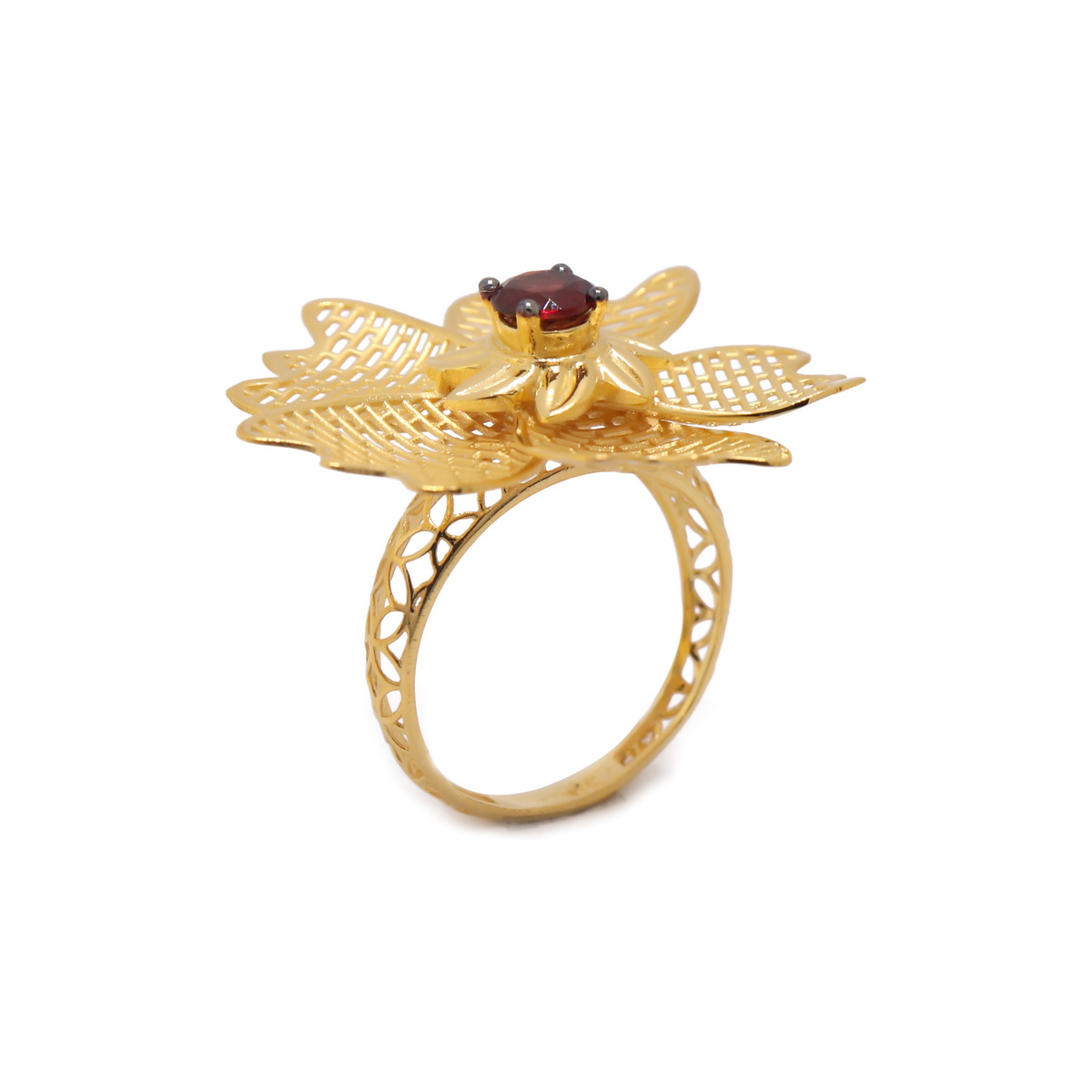 22k yellow gold red garnate floral ring