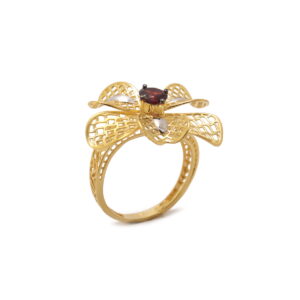 22k yellow gold red garnate floral ring