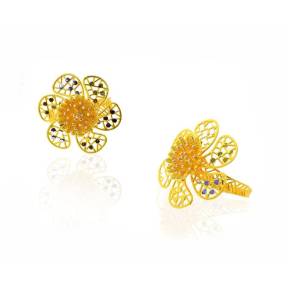 Begum collection Natural Flower With Gold Pals Ring