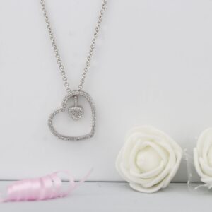 Silver dazzling zircon heart pendant with link chain