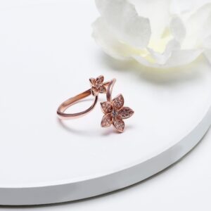 Rose gold blooming flower ring