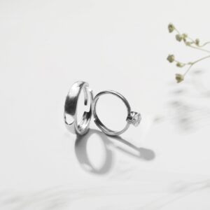 Silver embrace heart couple rings