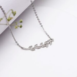 Silver leaf pendant with chain