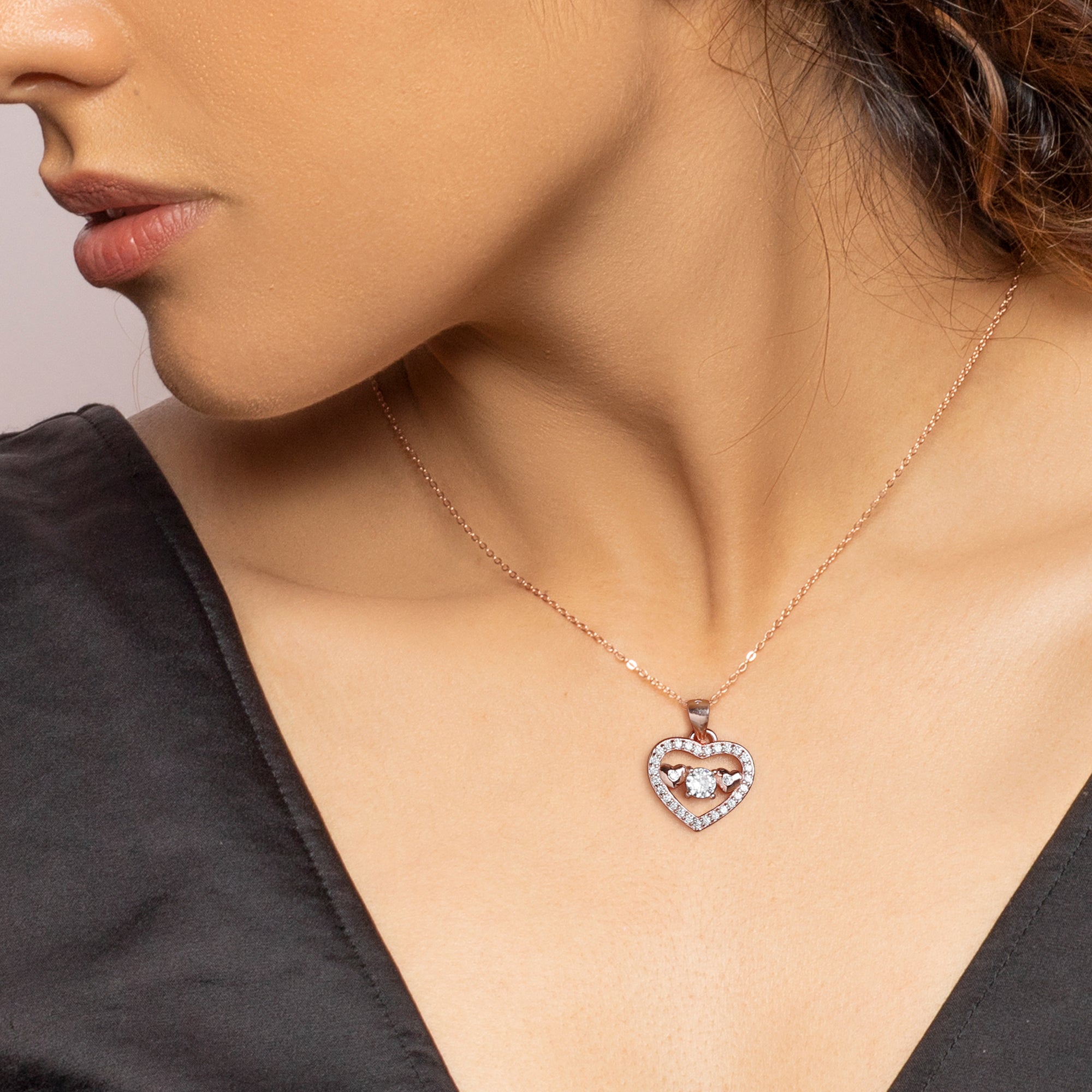 Rose gold love heart pendant with link chain - Image 2