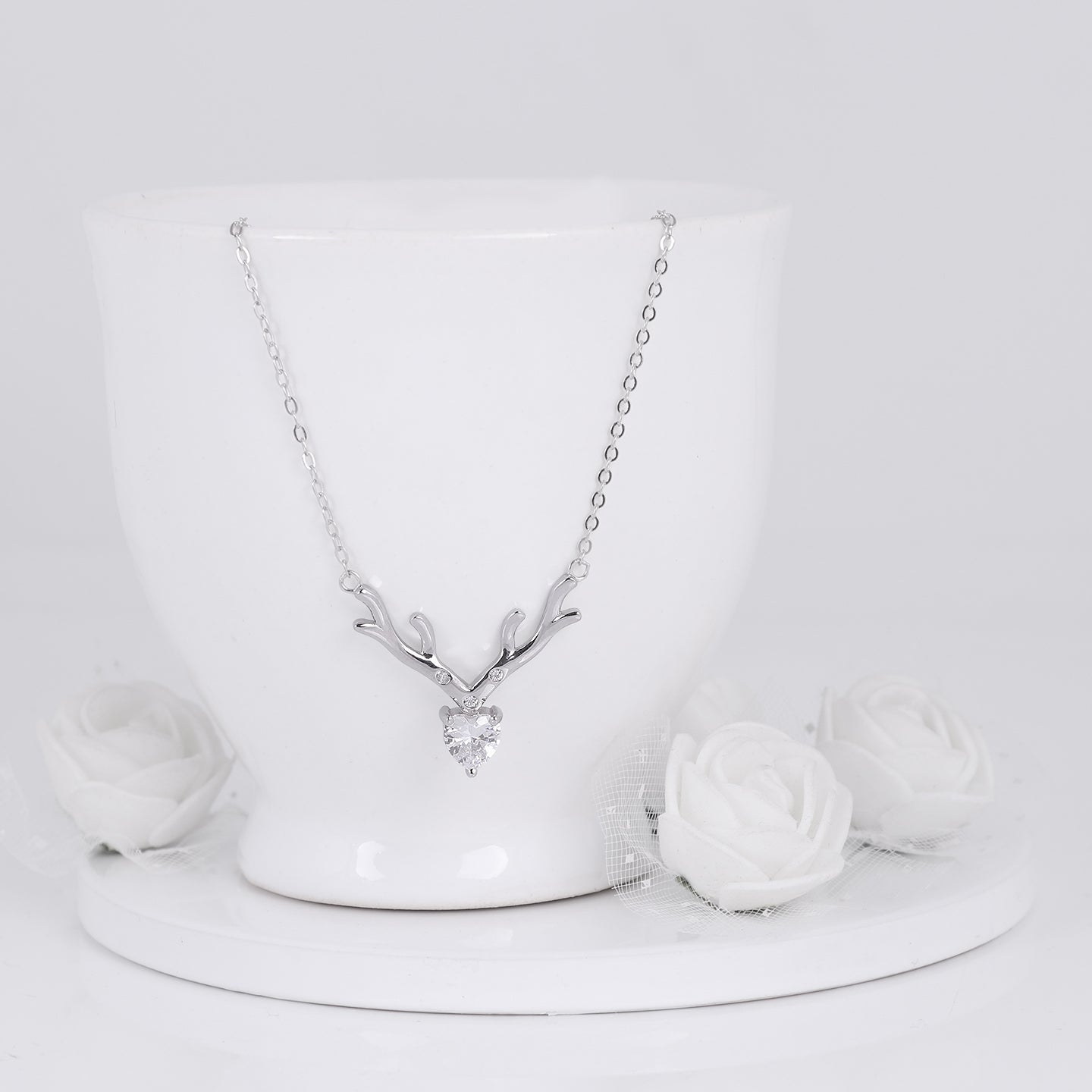 Silver deer heart necklace - Image 3