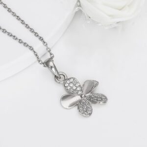 Silver flower pendant with link chain