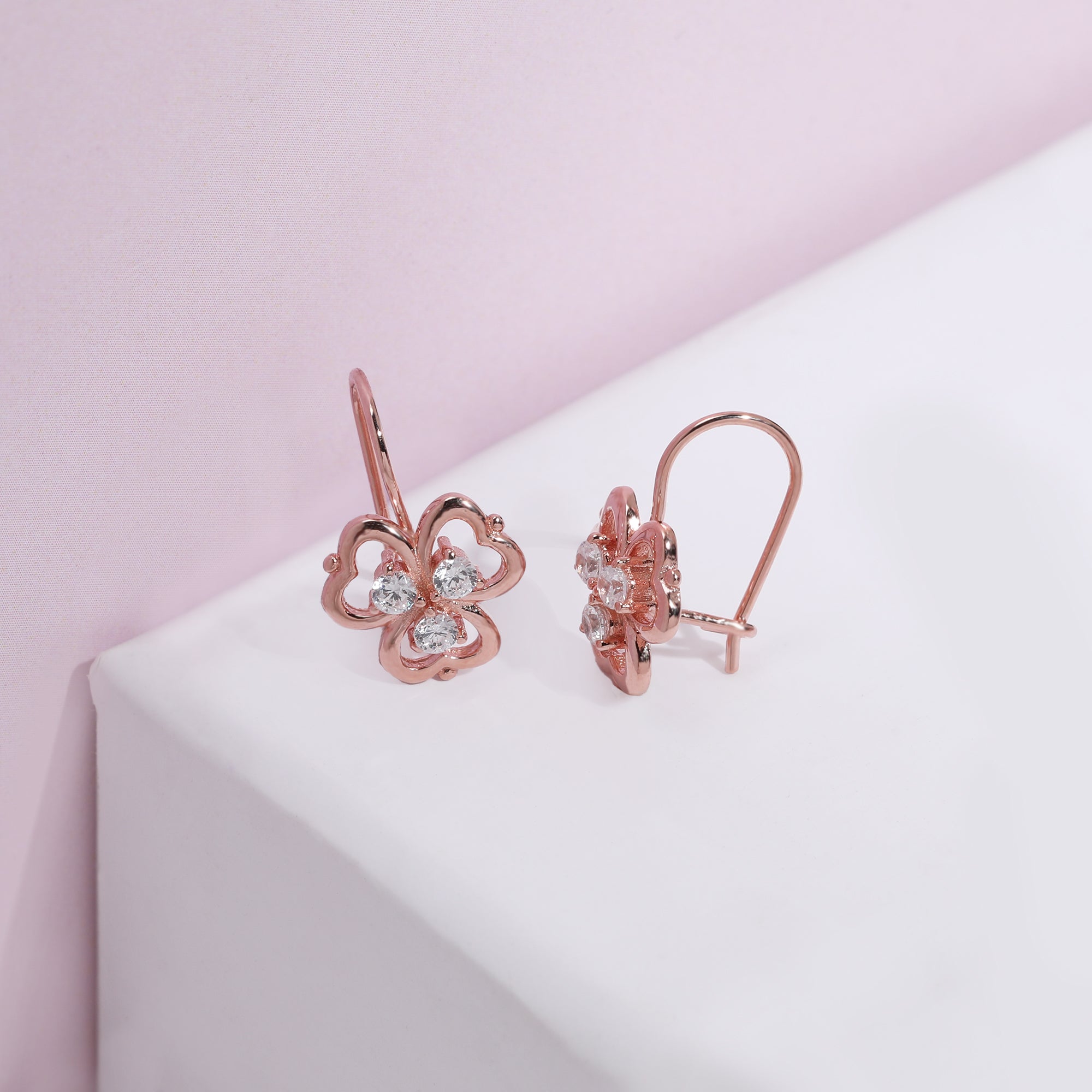 Rose gold three leaf clover earrings - Image 3