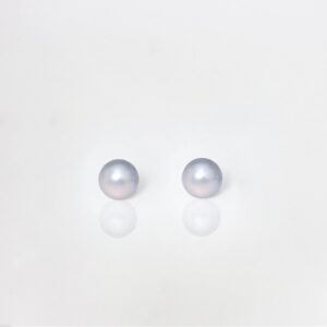 Silver pearl earrings