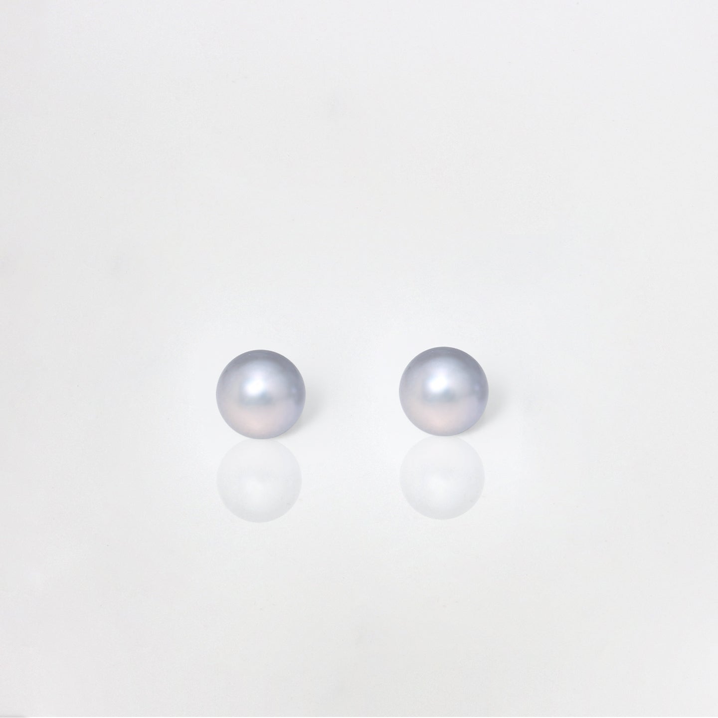 Silver pearl earrings - Image 3