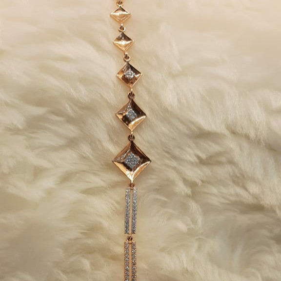 18kt rose gold lucky'