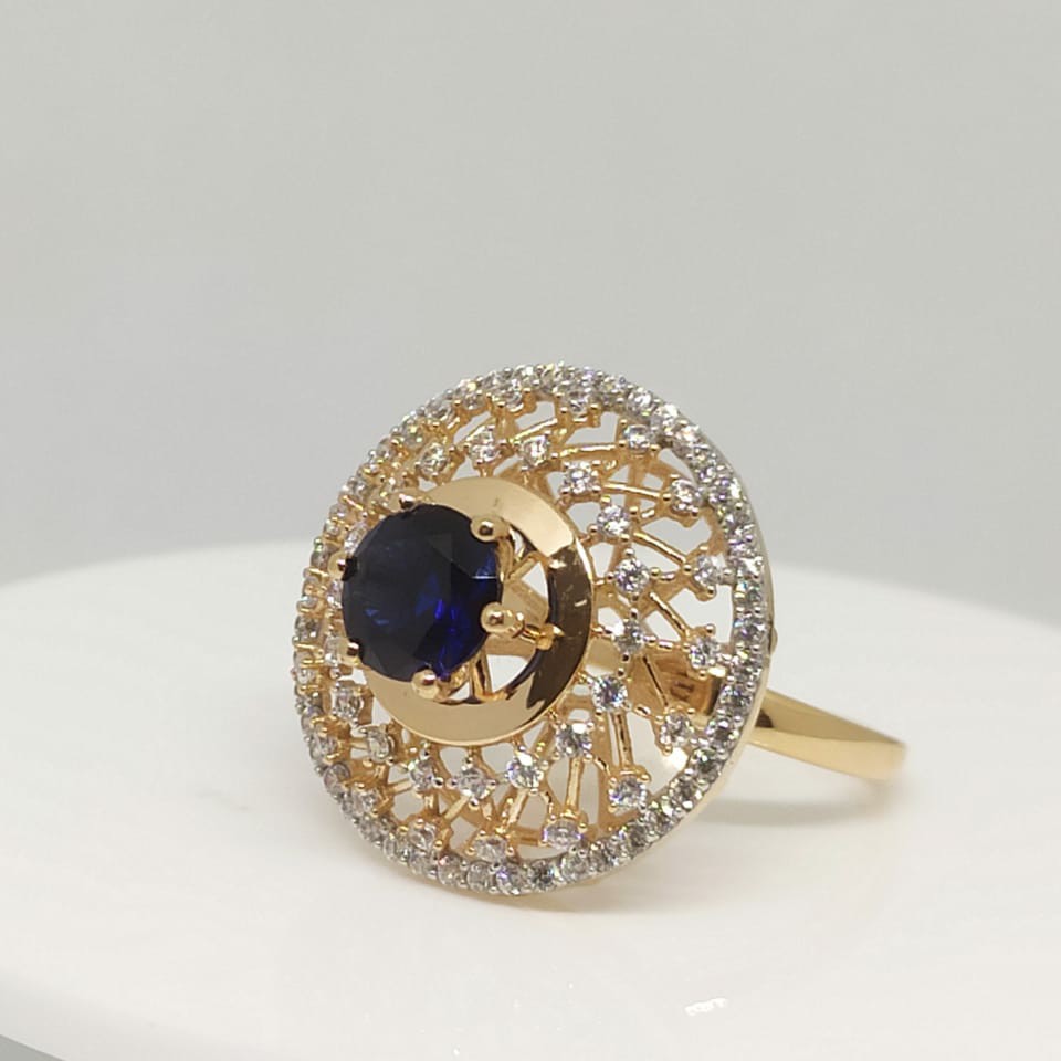 18 kt rose gold ring
