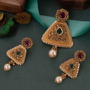 22 k Jadtar pendant Set