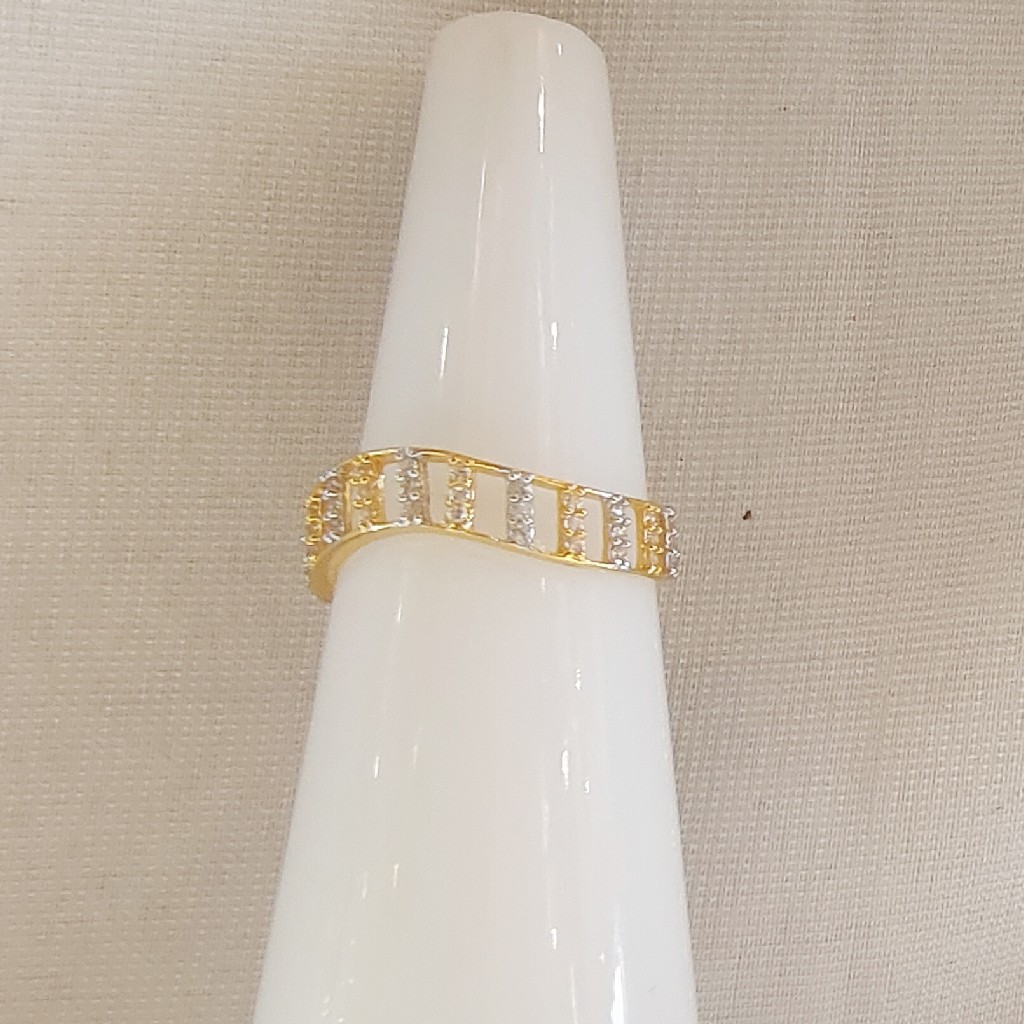 22 CRT 916 Hallmark Ring