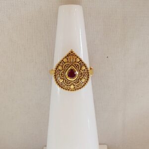 22 CRT 916 Hallmark Antique Ring