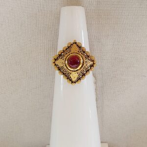 22 CRT 916 Hallmark Antique Ring