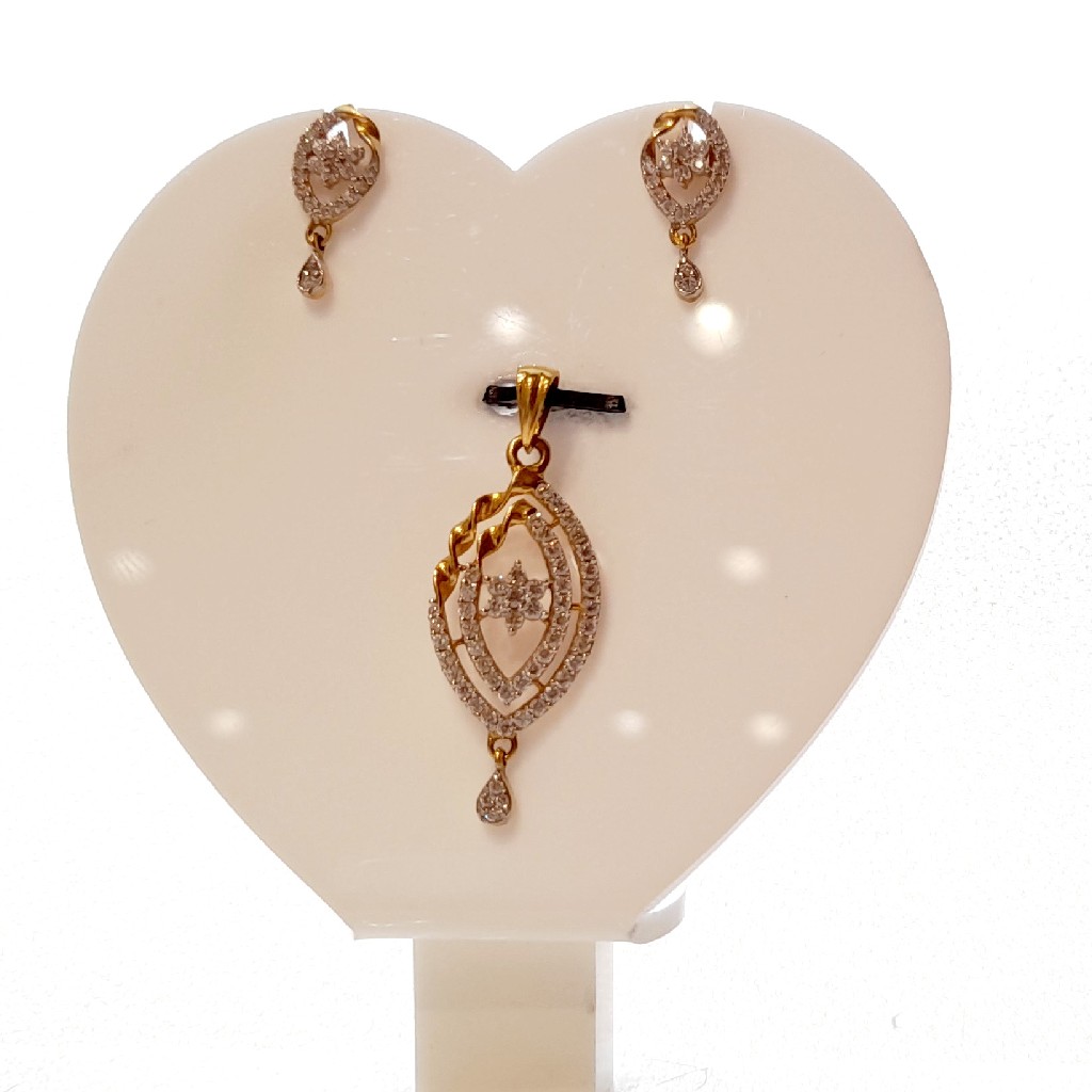 22 Crt Hallmark Fancy Flower Pendelset