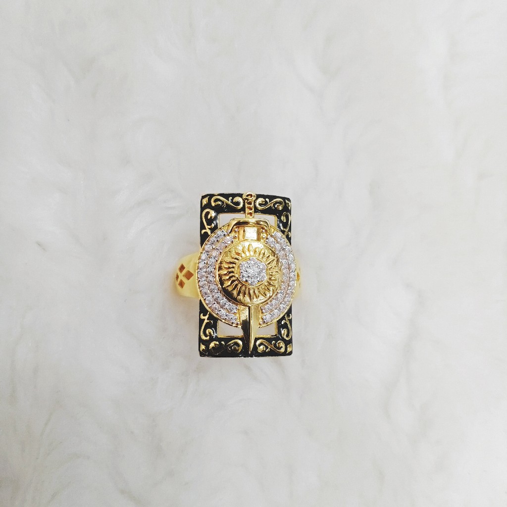 Gold cz ring