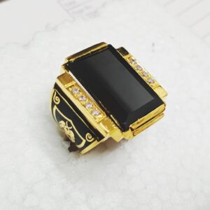 Gold fashion ring