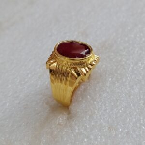 Gold gemston ring