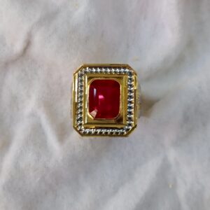 Gold gemstone ring