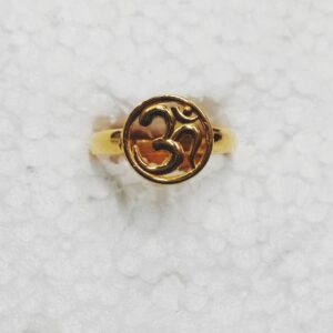 Om ring