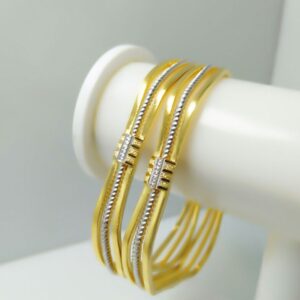 Classic Gold Bangle GJ-B004