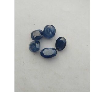 4.50ct oval blue blue-sapphire-neelam
