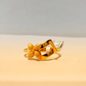 22k Classes Flowers Design Ladies Ring