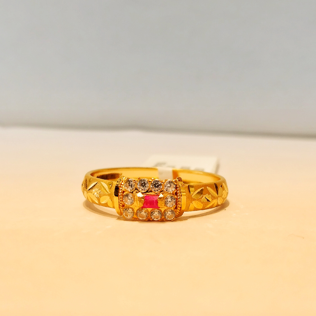 916 Hallmark Ladies Ring