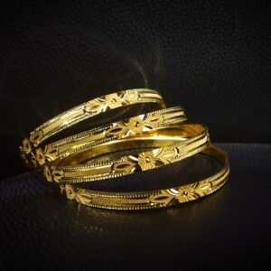 22k Hallmark Gold Classic Design Bangle
