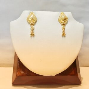 Gold simple Daily Wear Earrings For Ladies