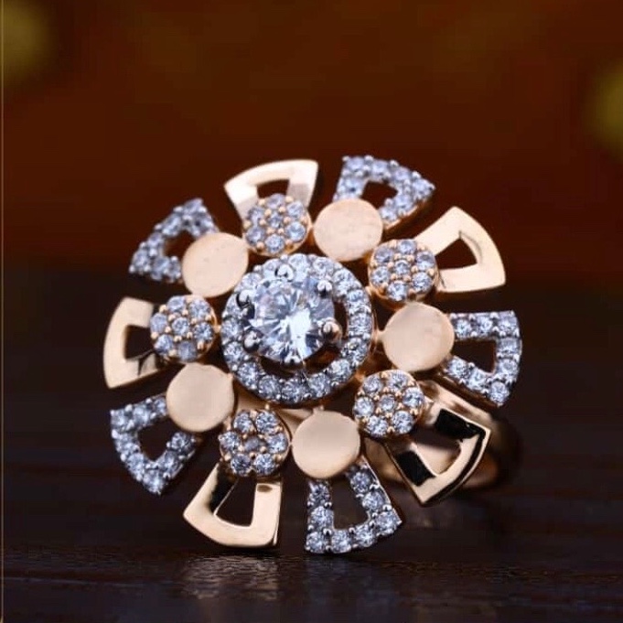 916 Hallmark Flower Ladies Ring