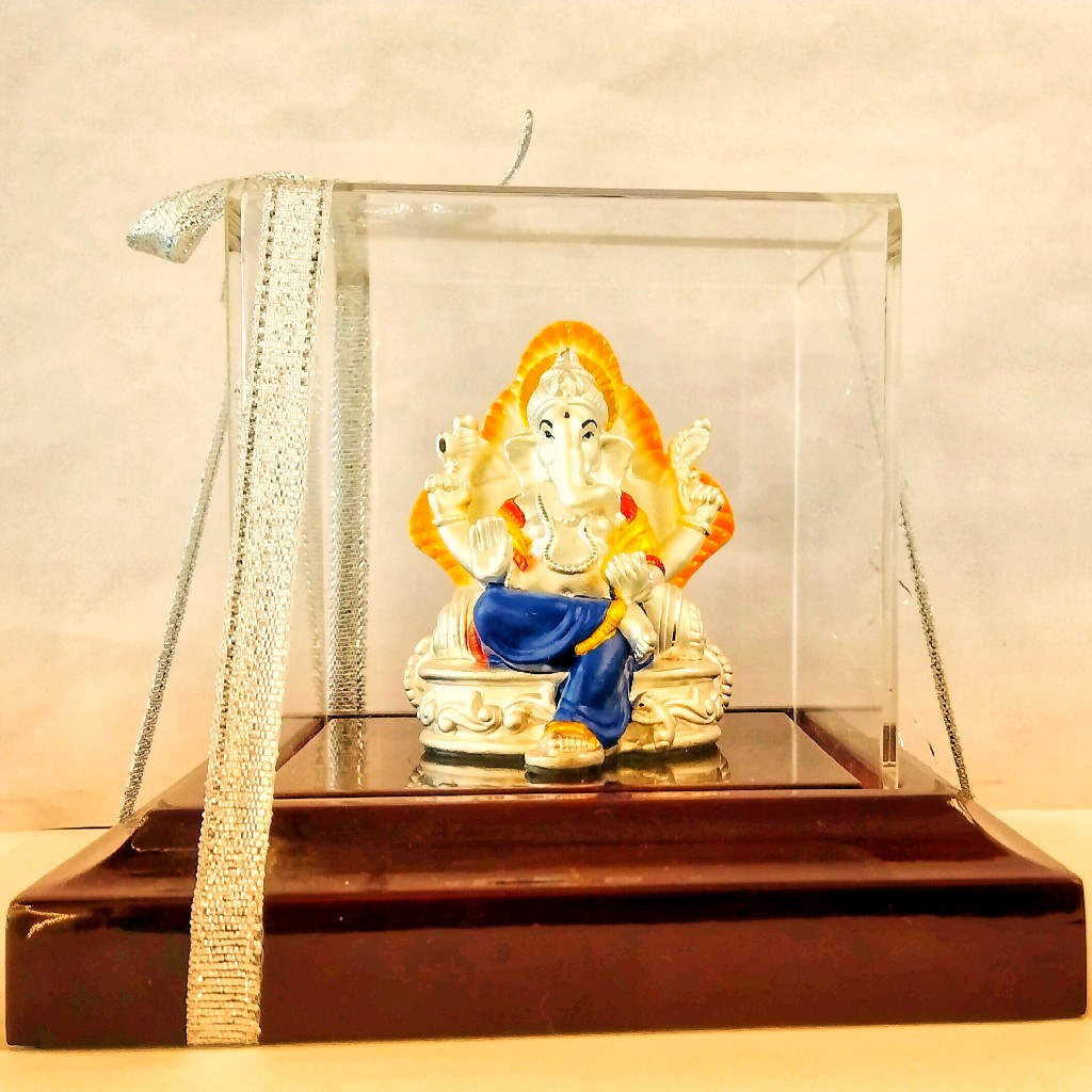 999 Emerald Ganeshji Silver ldol