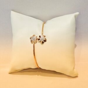 18k Rose Gold Classy Leight Weight Ladies Bracelet
