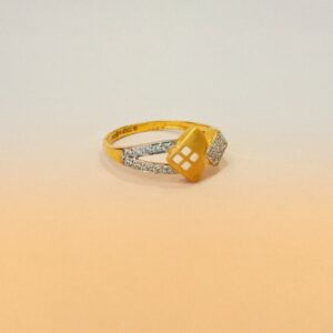 916 Hallmark Fancy Ladies Ring