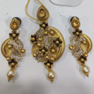 22k Gold beautiful plant design pendent set