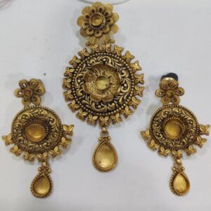 916 gold antique floral Design pendant set