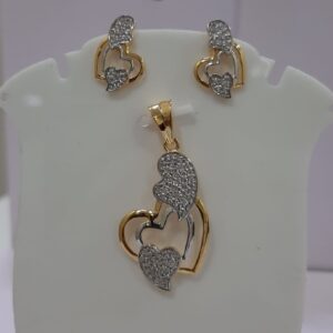 22k gold heart design with diamond pendent set