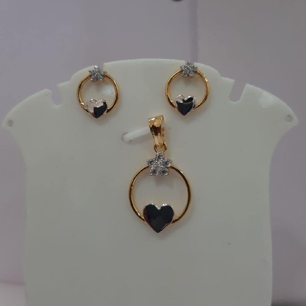 22k gold small heart pendent set