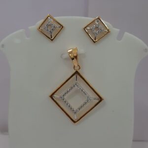 22k gold diamond Square shape pendent set